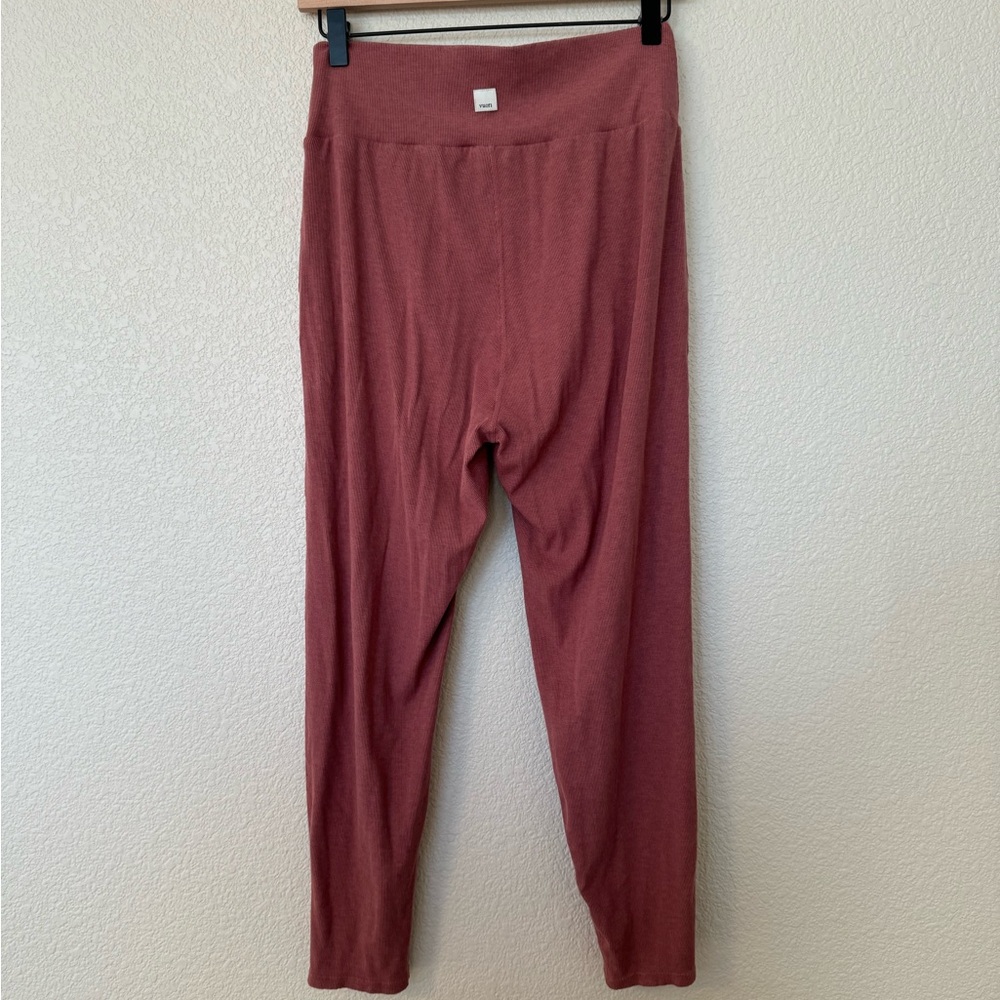 Vuori Women’s Joggers Size Small - Picture 2 of 4